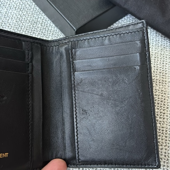 YSL Yves Saint Laurent black leather wallet - Picture 8 of 13